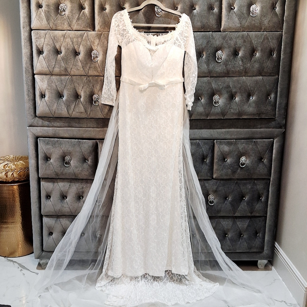 Faeriesty Wedding Dress Bridal Lace Half Sleeves Floor Length Maxi Mesh Train